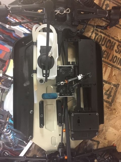 Team Xray Xb8 2017 1 8 Nitro Buggy Like New C Tech Forums
