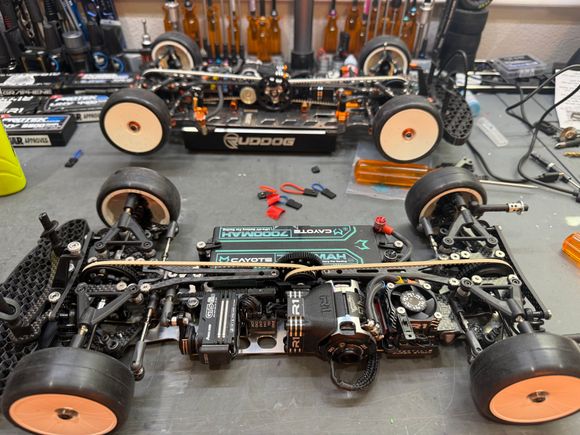 Steel chassis build , these 13.5 r1 v30’s seem to have way more power than my other 13.5’s .   Has anyone else noticed this ?  Just by sound and feel .