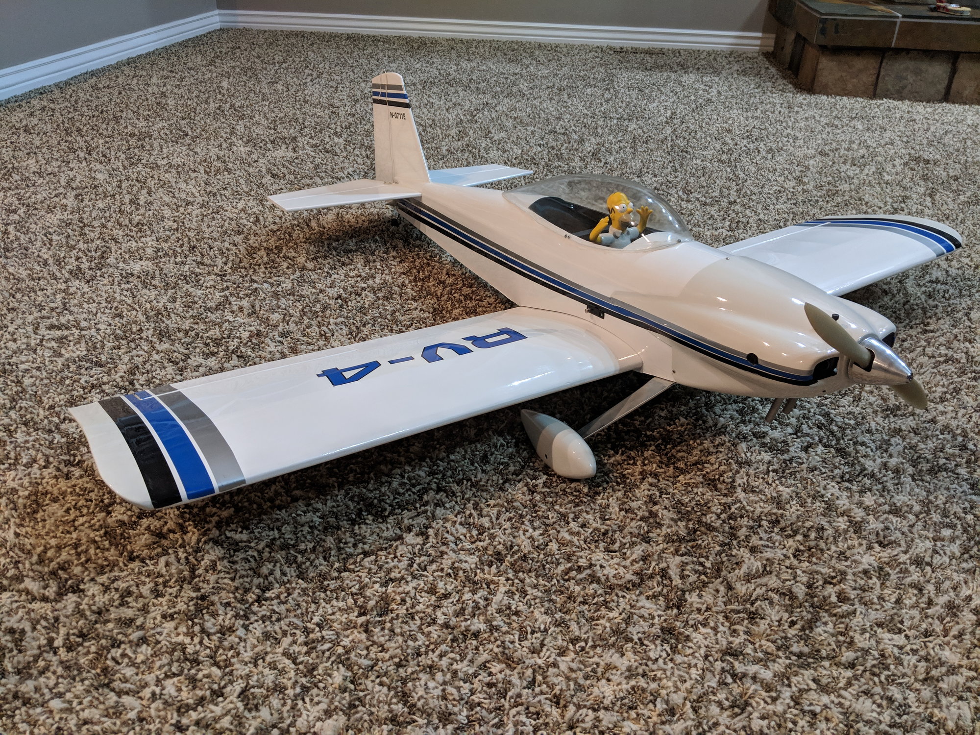 rv4 rc plane