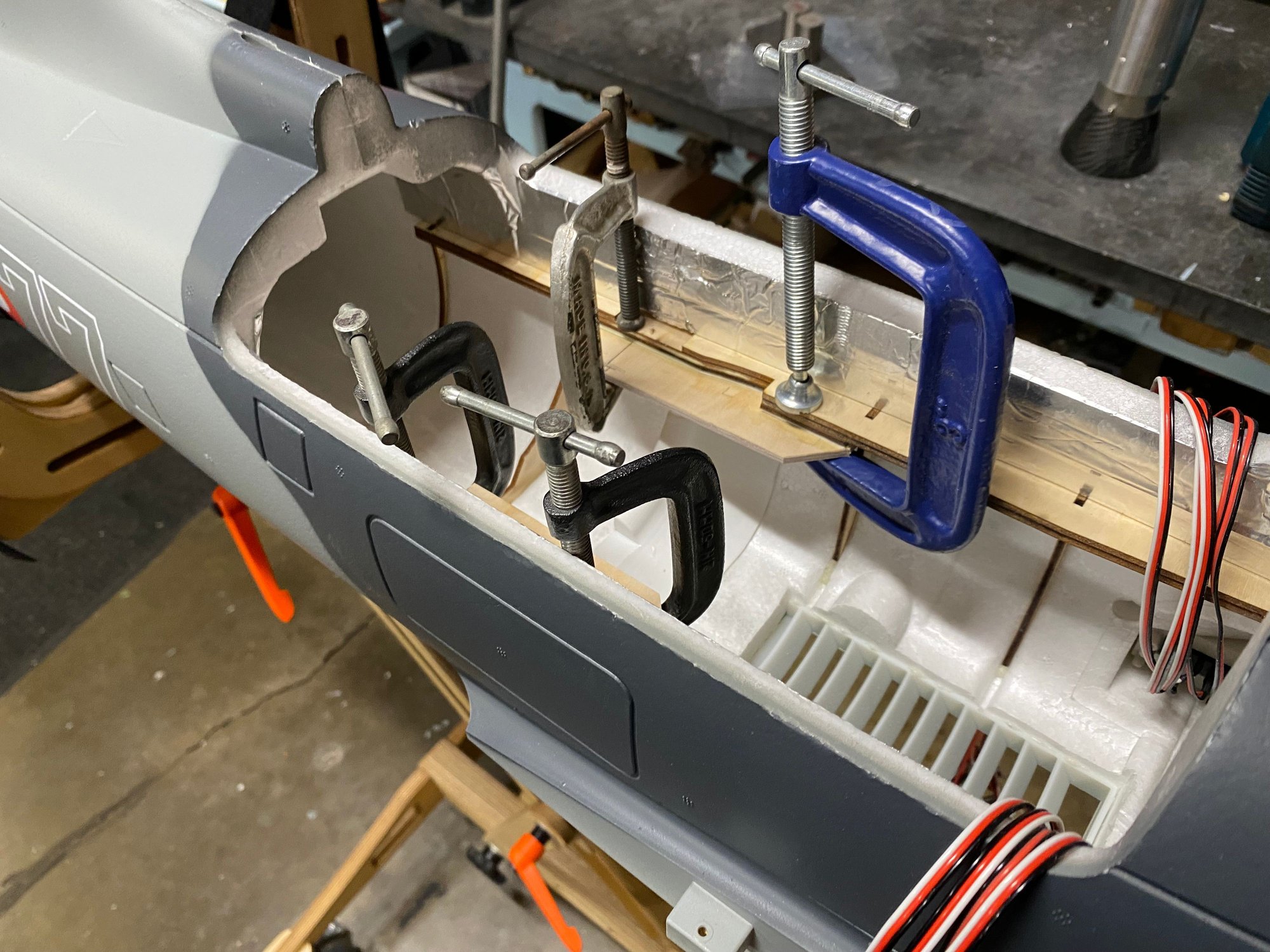 Aerofoam MB339 (Banana Hobby) CG RCU Forums