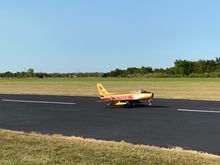 Eric B doing an awesome job flying his Golden Sabre!