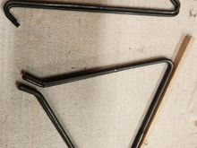 I started by bending the cabane wires for the upper wing