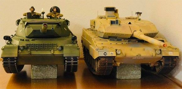 Fresh built with expensive Kenny Kong scaled metal tracks.