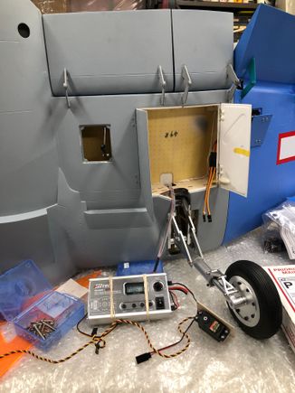 Now looking to set up the gear doors with sequencing servos. I see the hardware in the manual photos for mounting the servos is not in the hardware bags.
