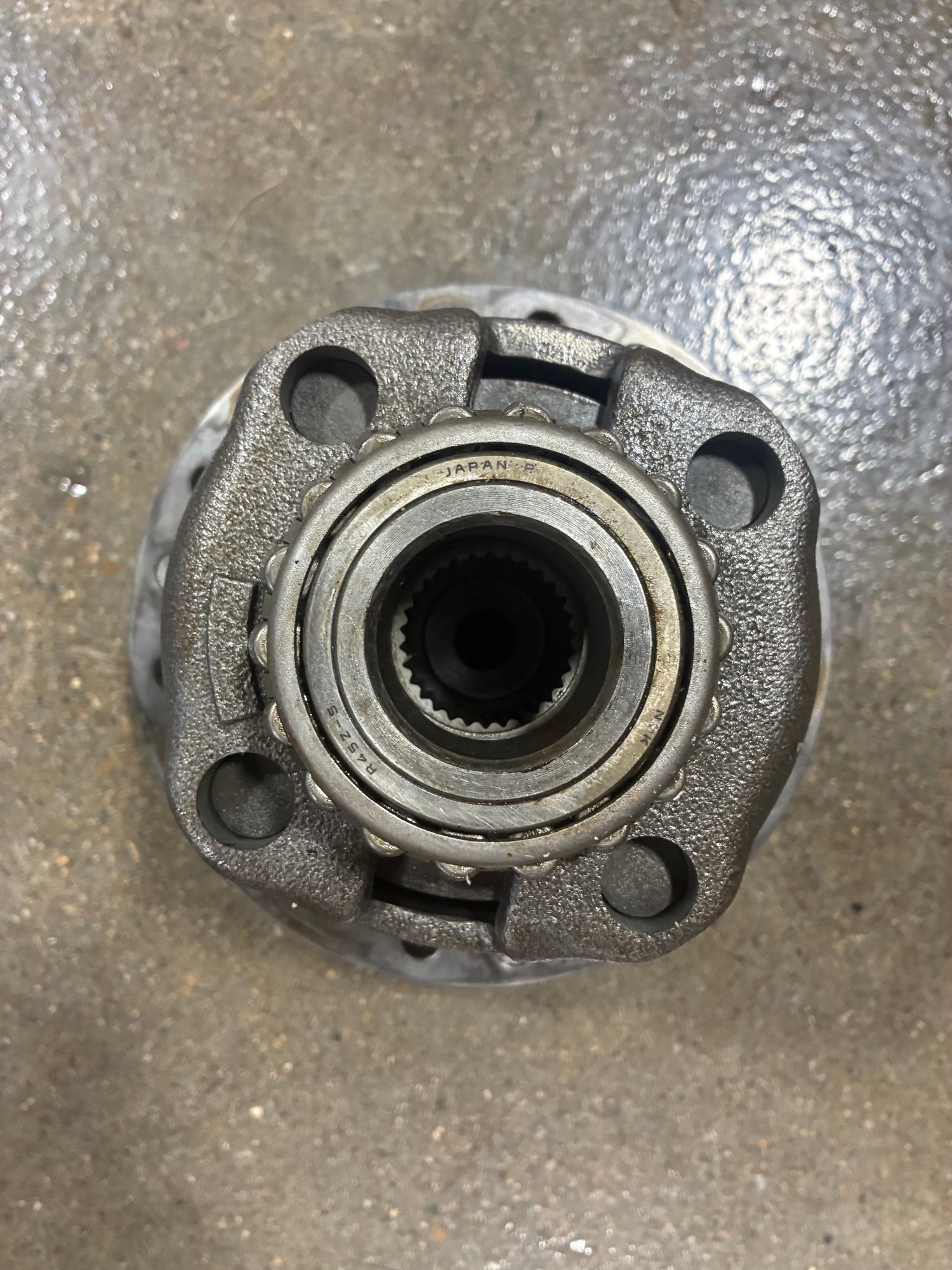 Drivetrain - Differential gear parts and subframe brace - Used - 1993 to 2002 Mazda RX-7 - Lexington, KY 40508, United States