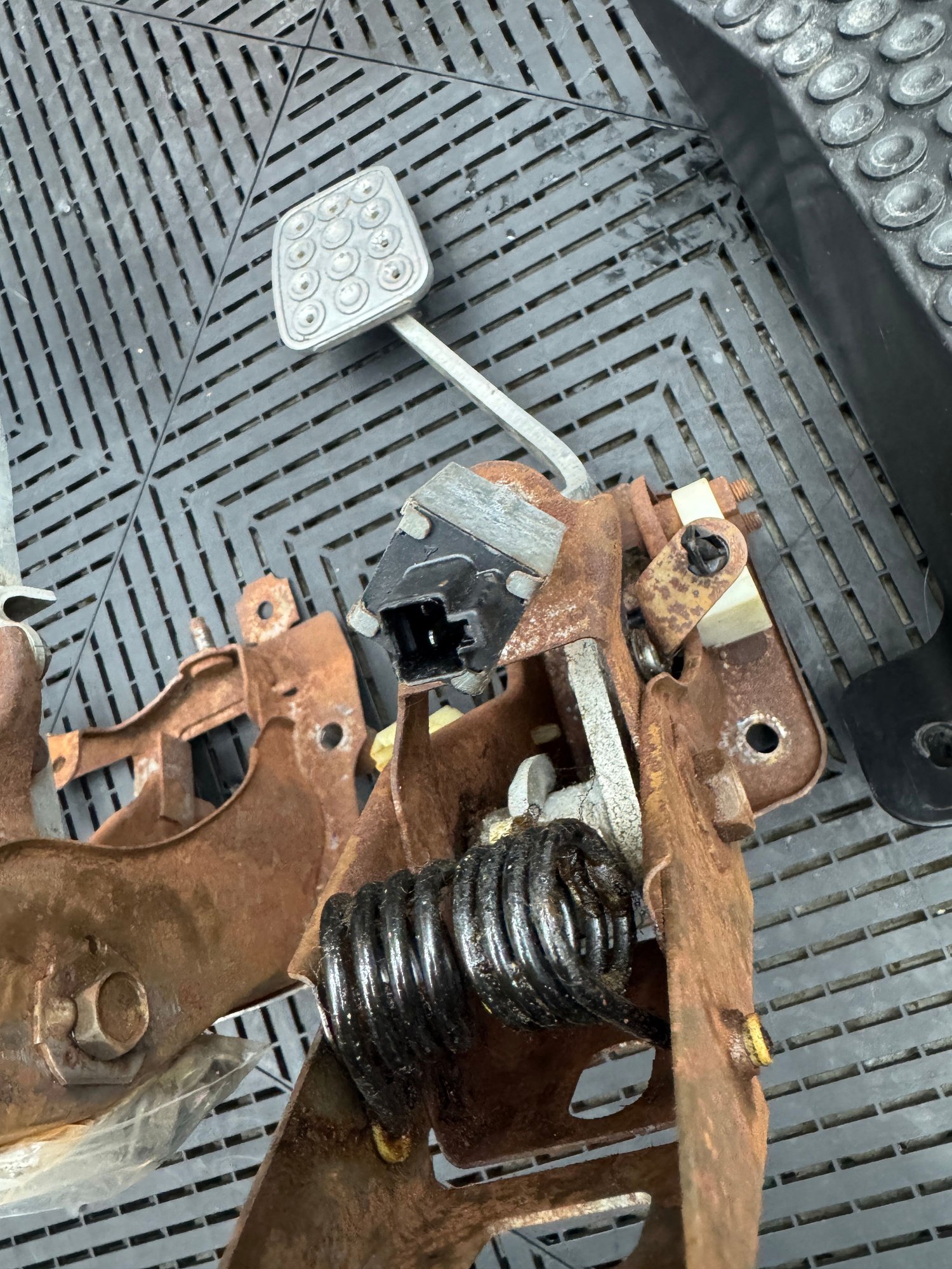 Interior/Upholstery - Complete LHD Pedal Set - Used - 1992 to 2002 Mazda RX-7 - Birmingham, MI 48323, United States