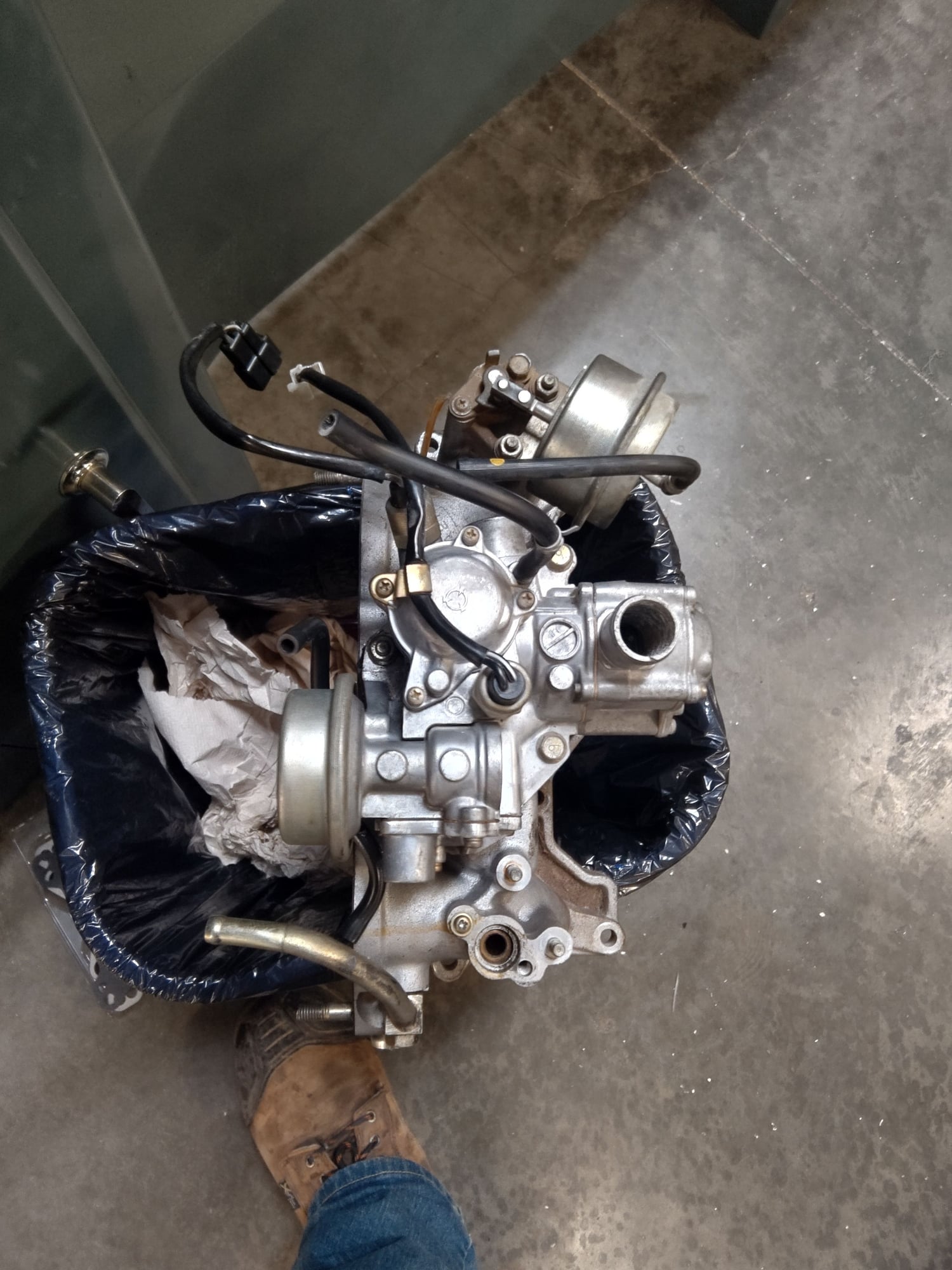 Engine - Intake/Fuel - 13b s5 Intake manifold or sleeves plus vacuum shutter valve - Used - 0  All Models - Socorro, NM 87801, United States