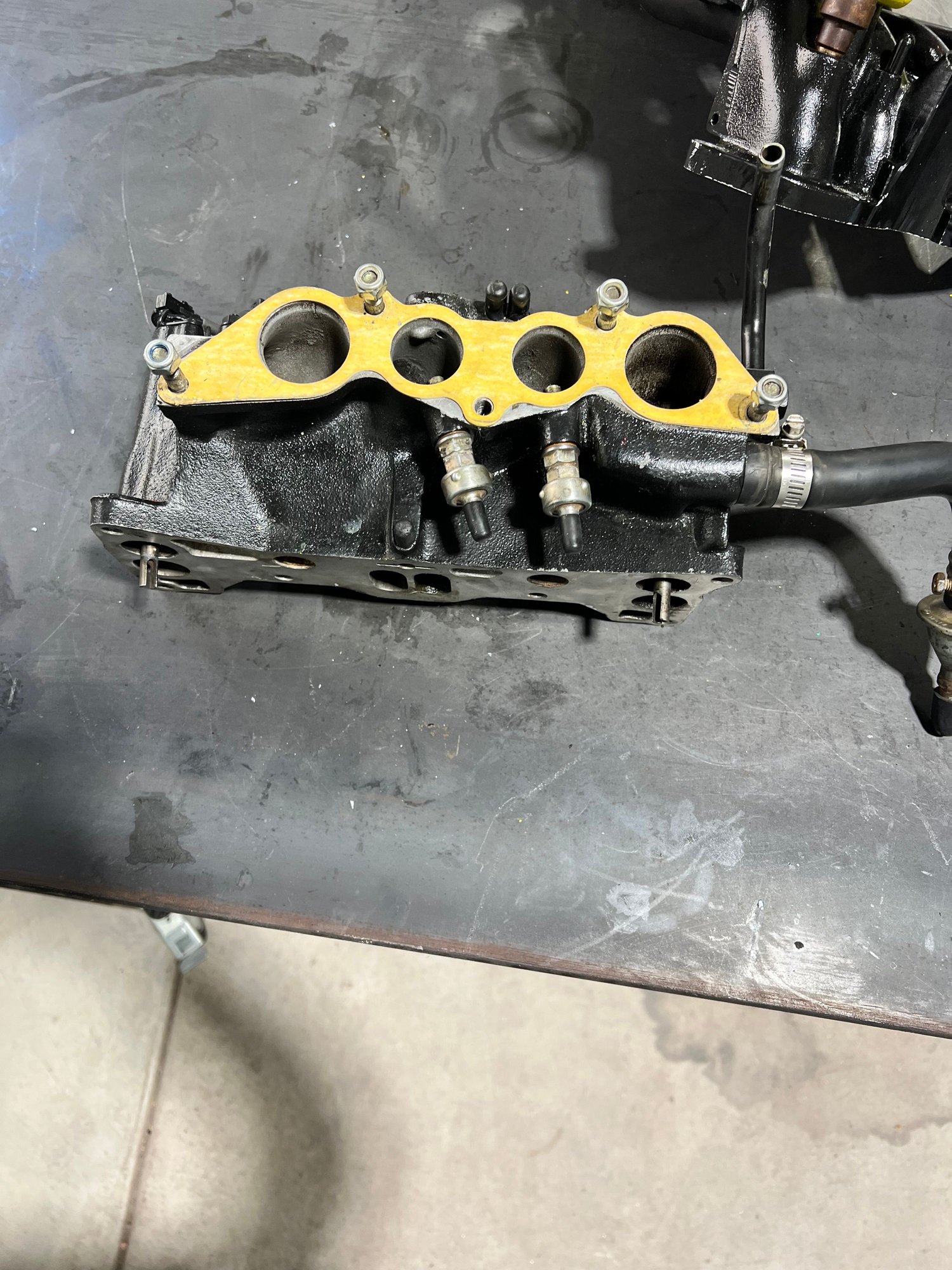 Engine - Intake/Fuel - Complete intake manifold for NA 13B - Used - Caliente, NV 89008, United States