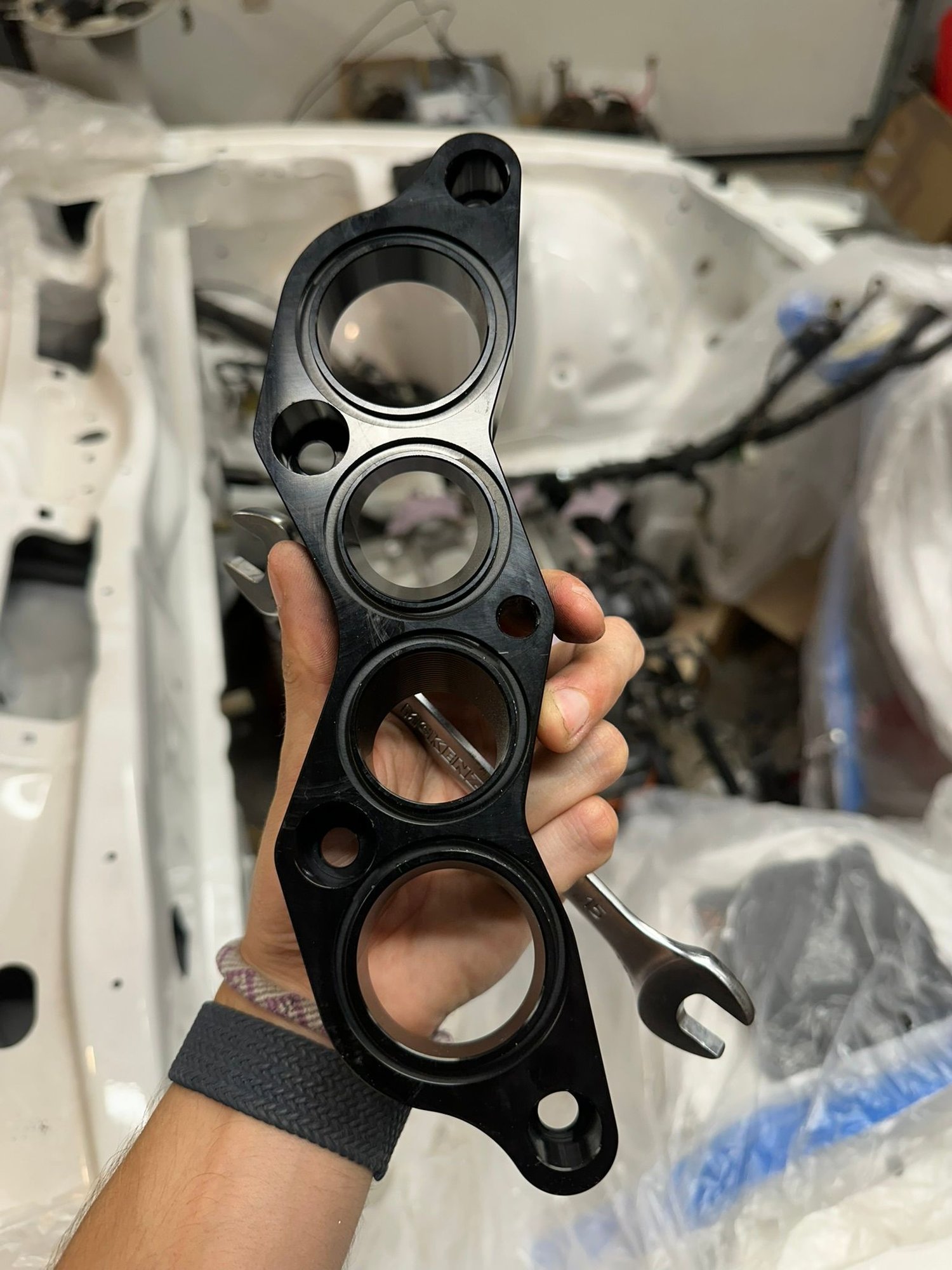 Adapter plate S4 to S6