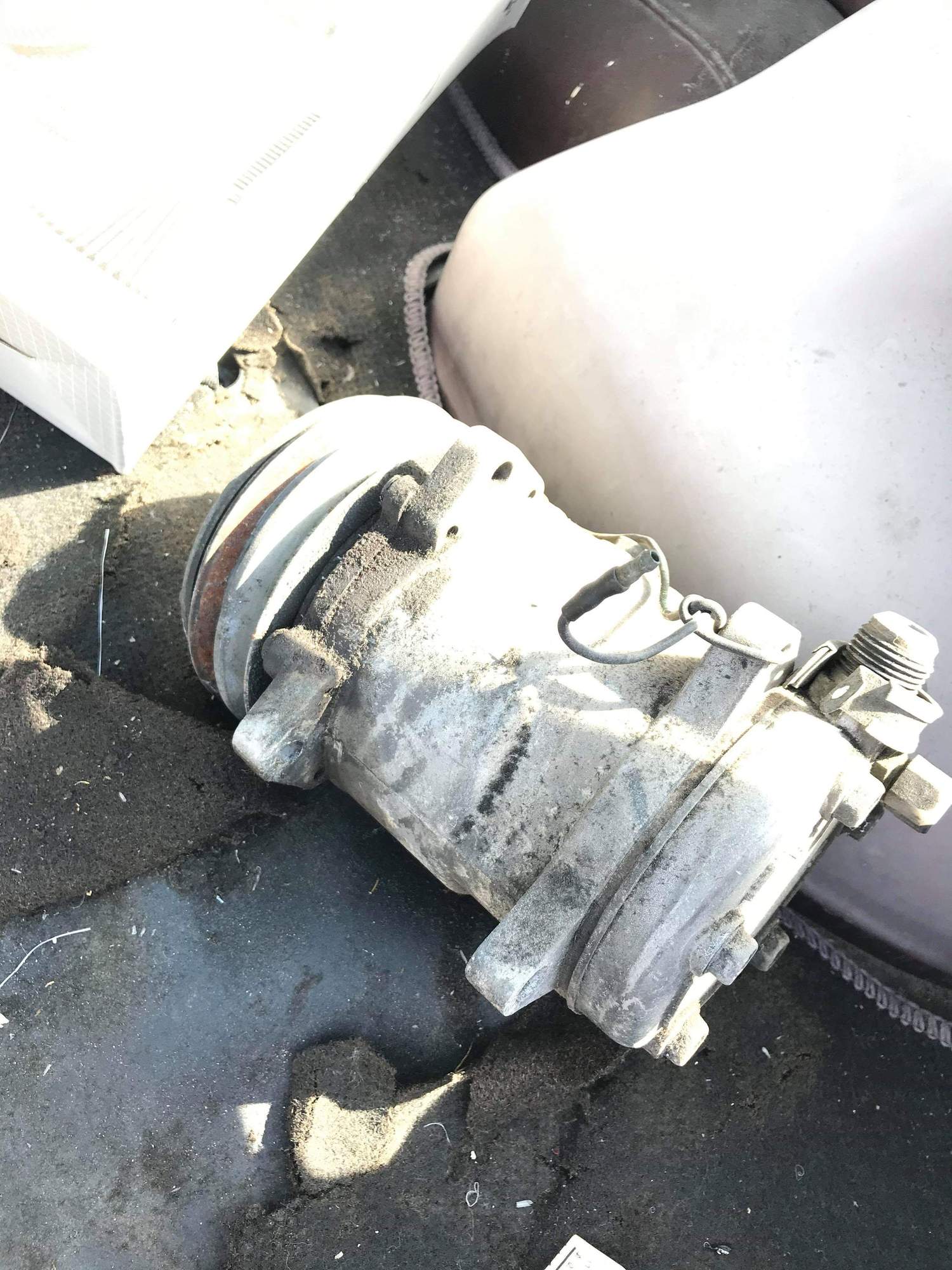 1979 Mazda RX-7 - 2x 1979 RX7s (1x LE), 1x 1980 RX7 (Solar Gold) - San Antonio, TX 78209, United States