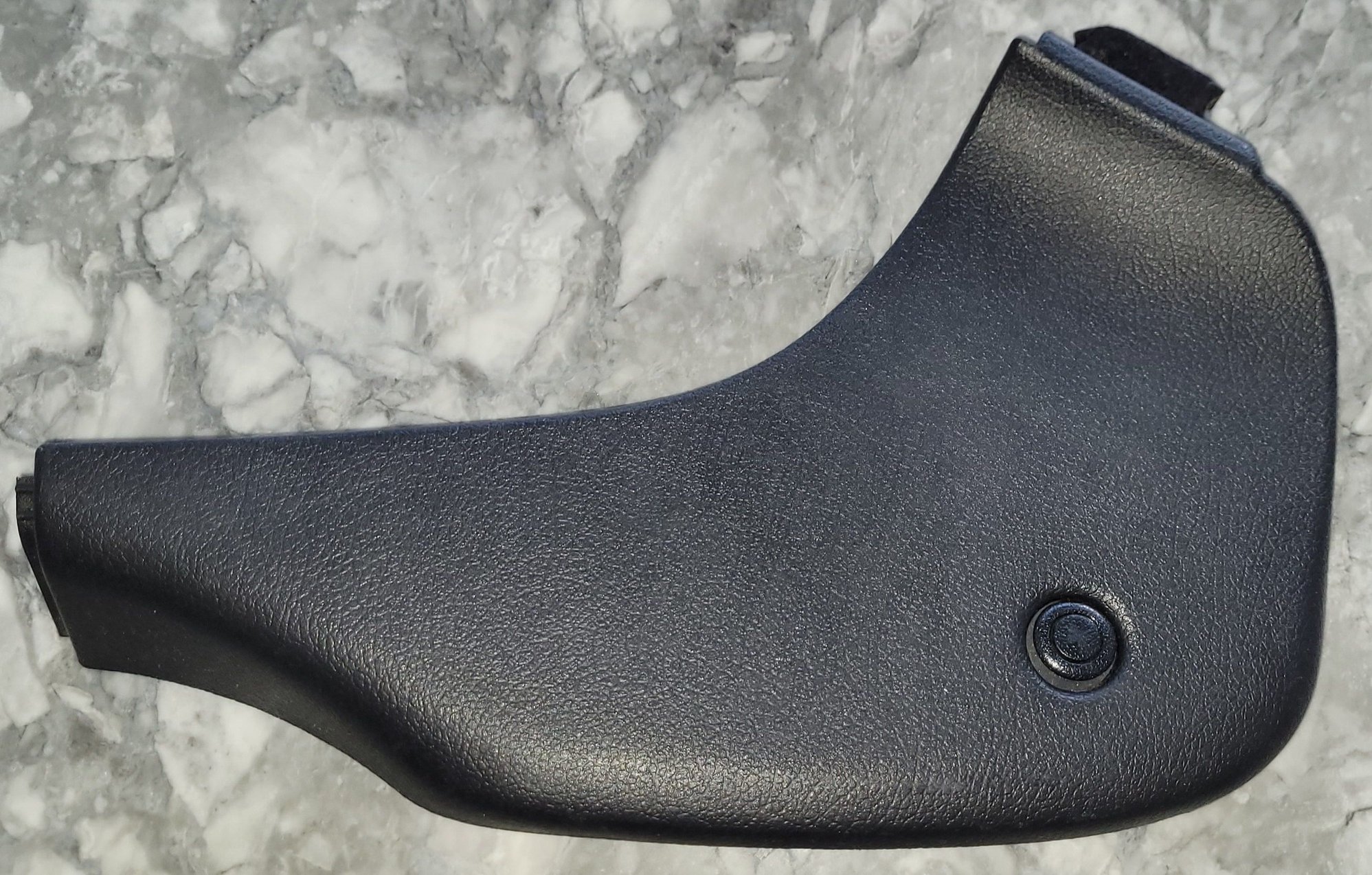 Interior/Upholstery - 94 Passenger Side Trim for Transmission Tunnel - LIKE NEW - Used - 1994 to 1995 Mazda RX-7 - Clifton, NJ 07012, United States