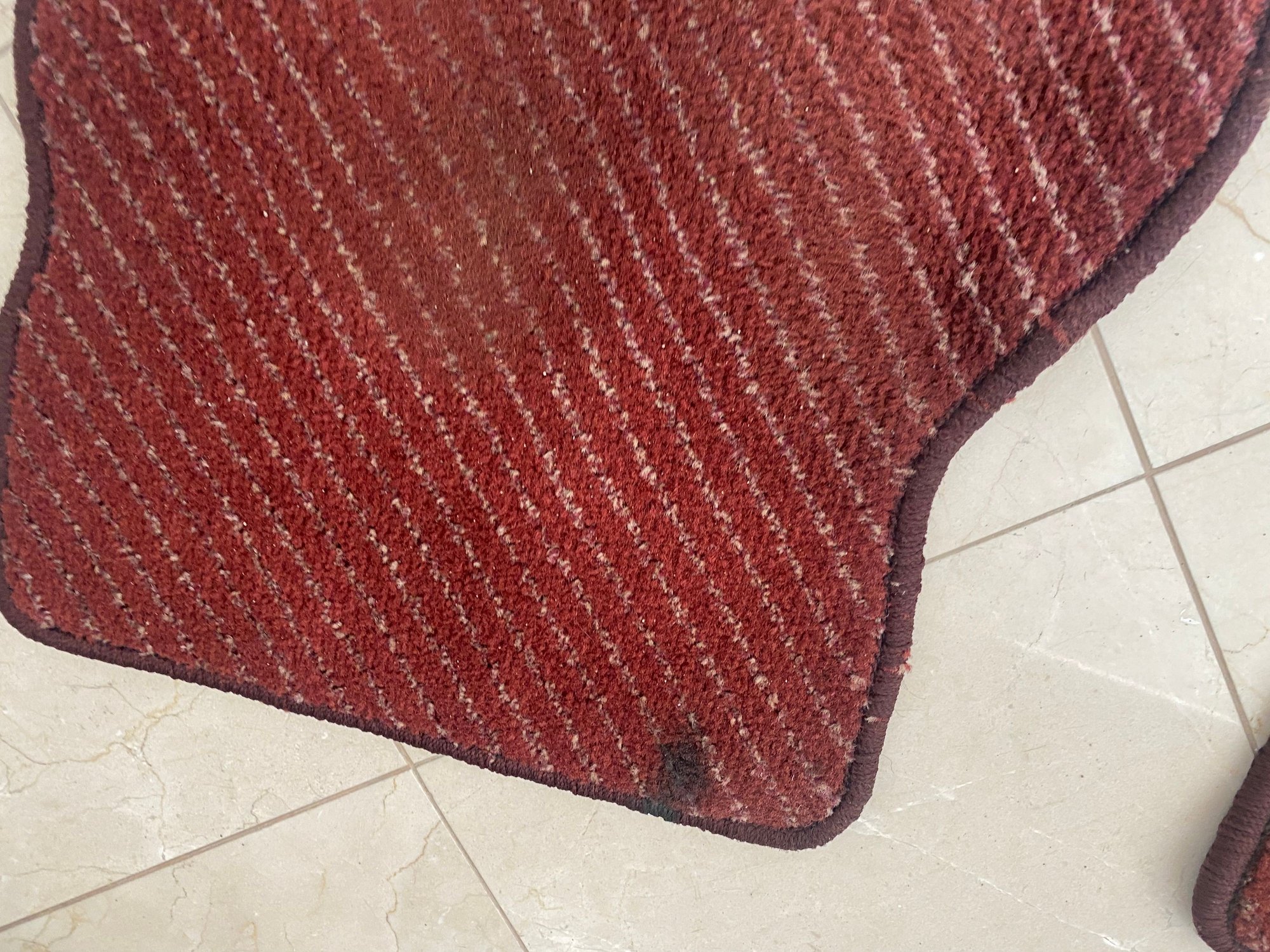 Interior/Upholstery - Red floor mats - Used - 1993 to 2001 Mazda RX-7 - Chicago, IL 60647, United States