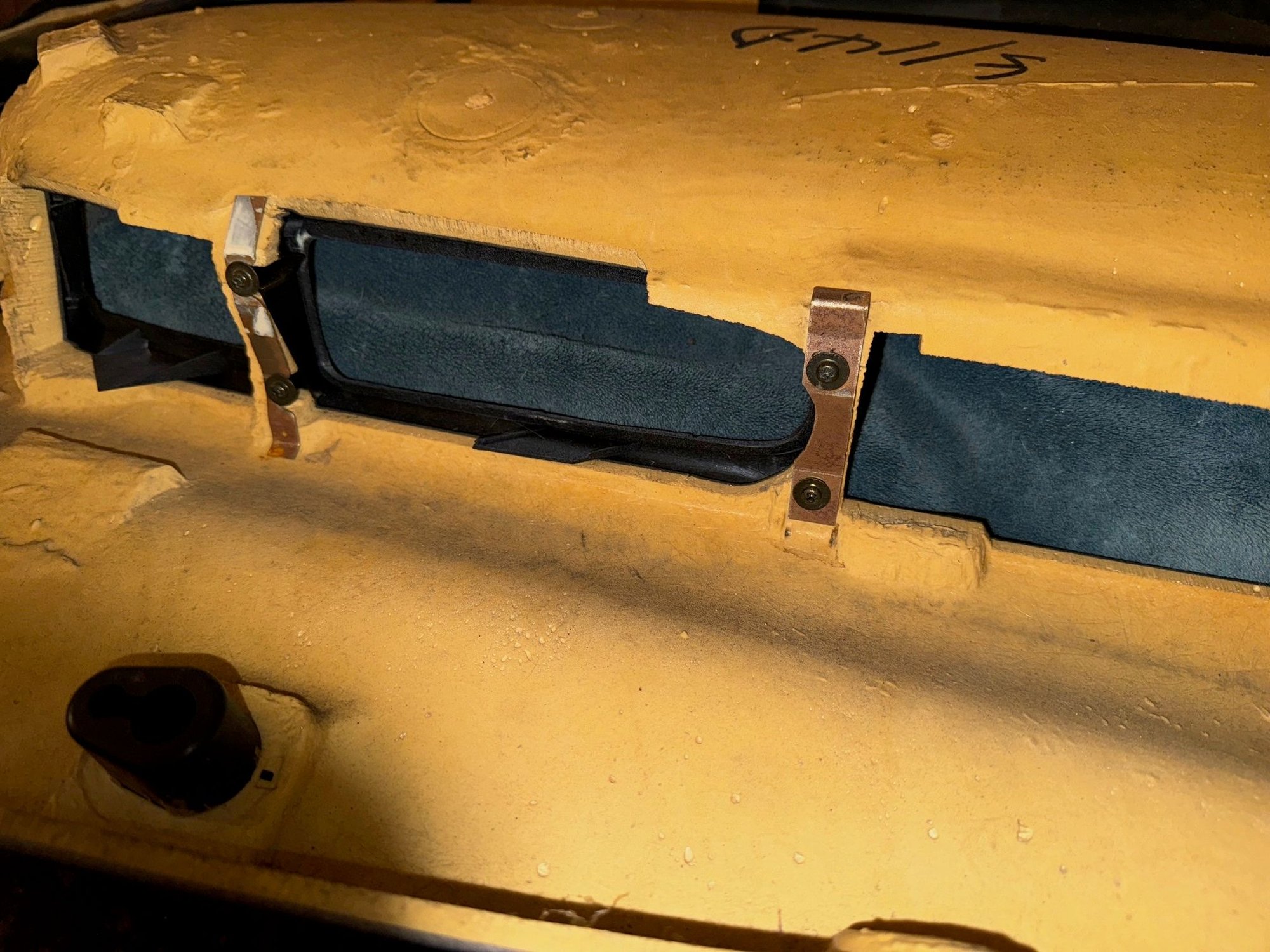 Driver door foam brackets