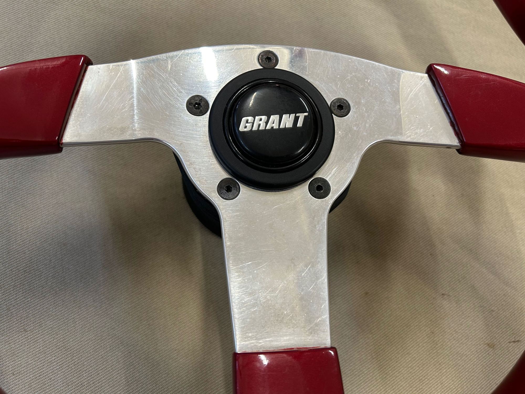 Steering/Suspension - Grant steering wheel from 1984 GSL-SE - Used - -1 to 2024  All Models - Clinton, MA 01510, United States