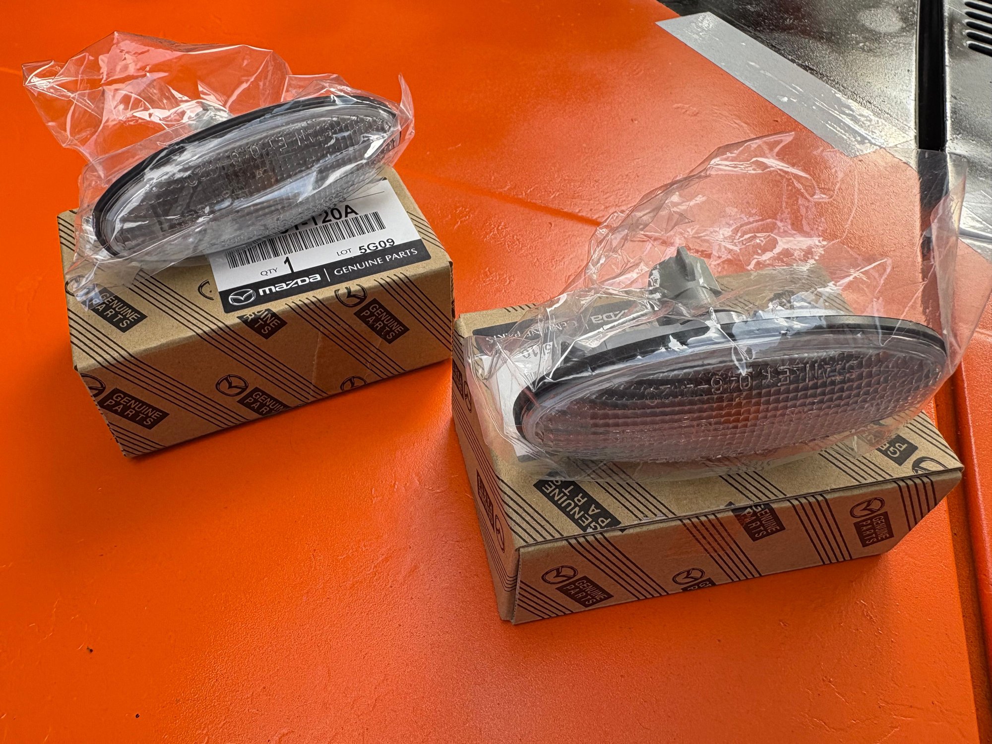 Lights - Front bumper side marker lamps - New - 1993 to 1999 Mazda RX-7 - Menlo Park, CA 94025, United States