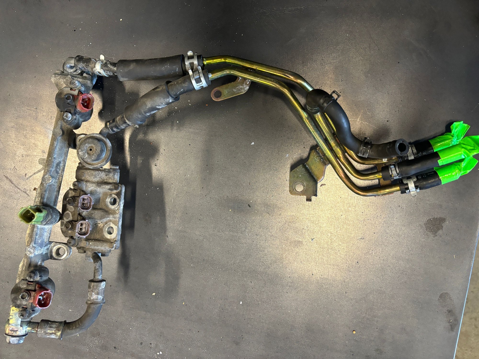 Engine - Intake/Fuel - RX7 FD Fuel Rails, injectors and supply lines - Used - 0  All Models - Brandon, FL 33511, United States