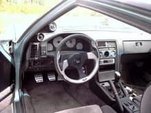 A-pillar double gauge pod,
Grant steering wheel / shift knob