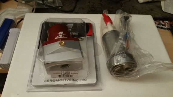 Aeromotive FPR and walbro 450lph e85 ready fuel pump