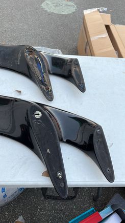 Bottom: "A"; Top "B".