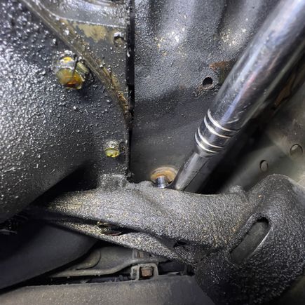 Working on getting the heat shield off, someone slap the Mazda engineer who put this bolt here and the one behind the front actuator, because without an extension my adjustable wrench took me over an hour to get that thing off 😂