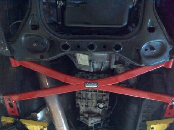 Auto Exe underbody braces front