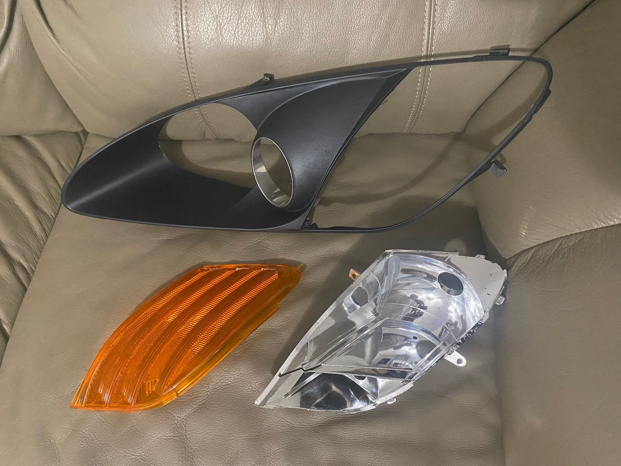 Lights - Random Left Side Headlight Parts (2003?) - Used - All Years  All Models - Warner Robins, GA 31088, United States