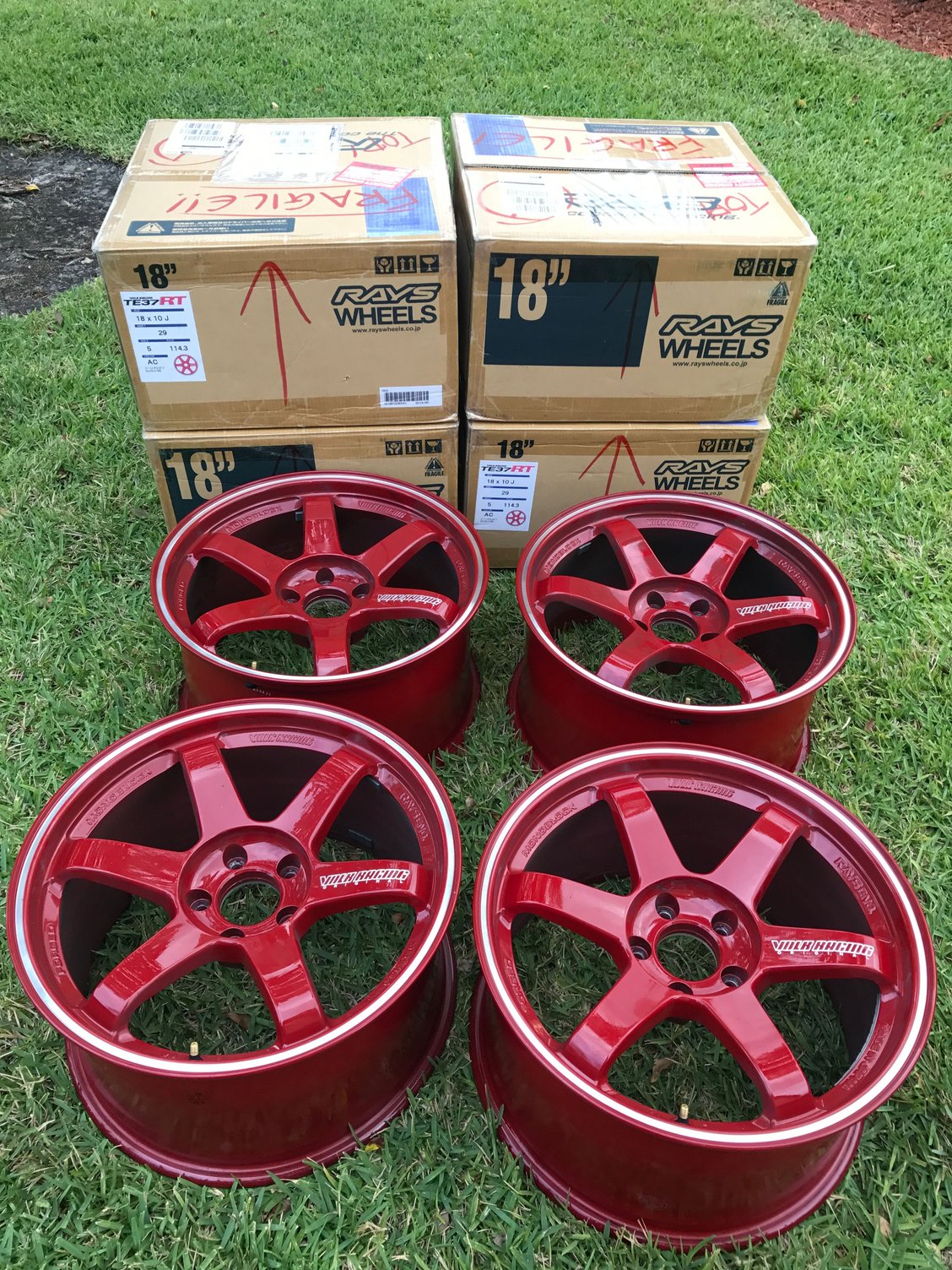 ネット通販で購入 RAYS volkracing te37 rt 10j+29 18インチ 自動車