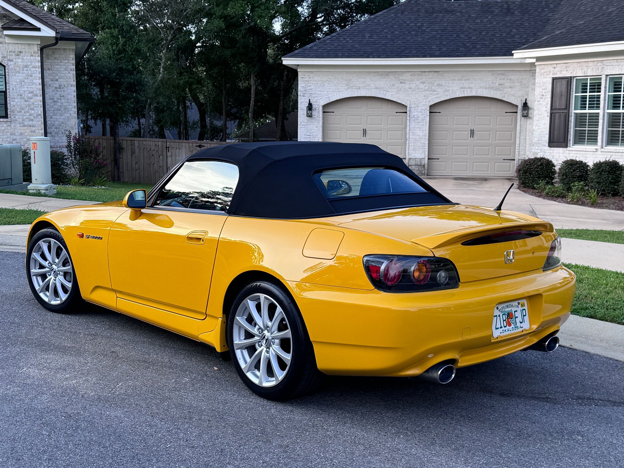 2006 Honda S2000 - FL 2006 Rio Yellow Pearl S2000 49540 miles - Used - VIN JHMAP21426S002129 - 49,540 Miles - 4 cyl - 2WD - Manual - Convertible - Yellow - Niceville, FL 32578, United States