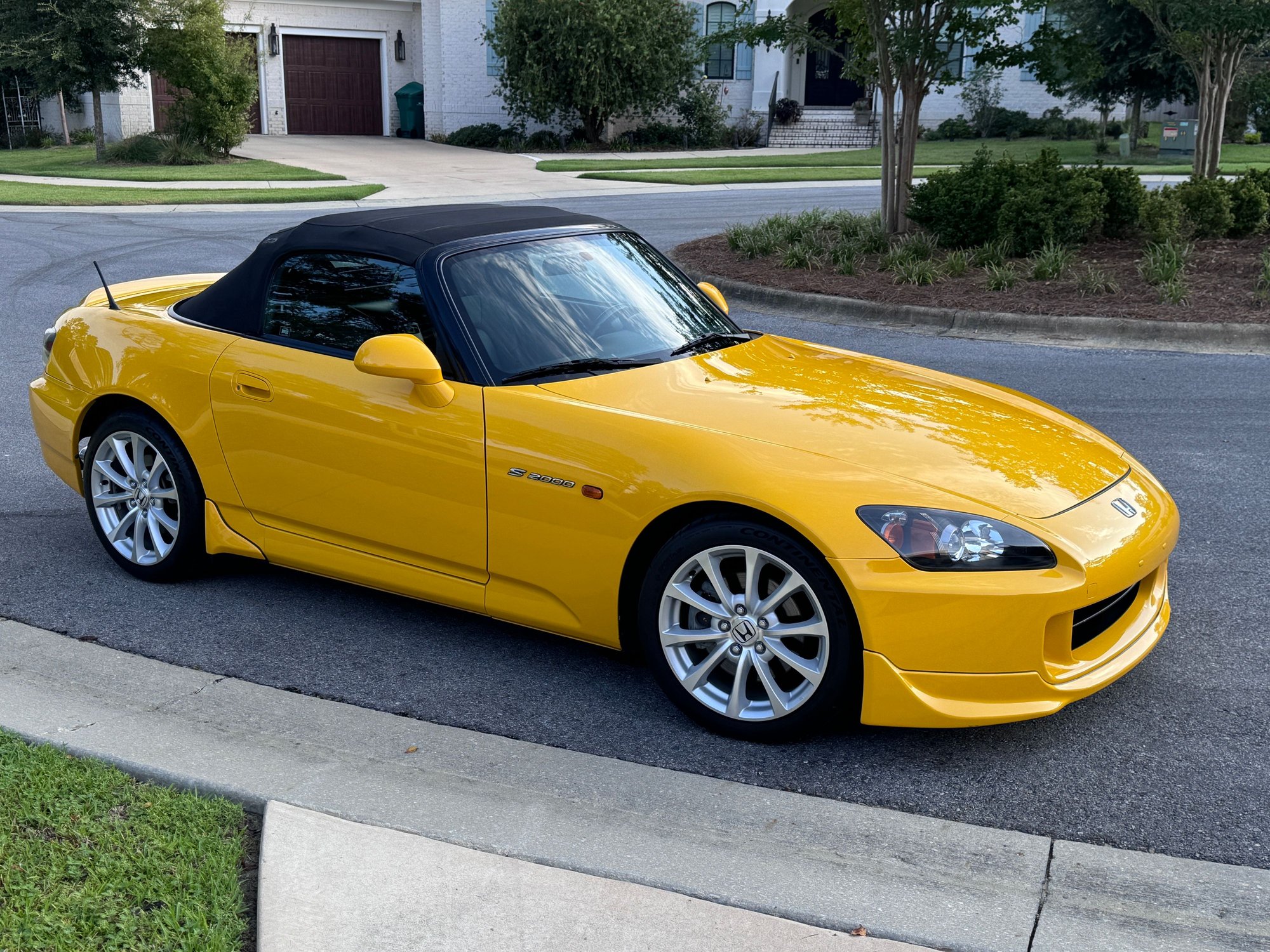 2006 Honda S2000 - FL 2006 Rio Yellow Pearl S2000 49540 miles - Used - VIN JHMAP21426S002129 - 49,540 Miles - 4 cyl - 2WD - Manual - Convertible - Yellow - Niceville, FL 32578, United States