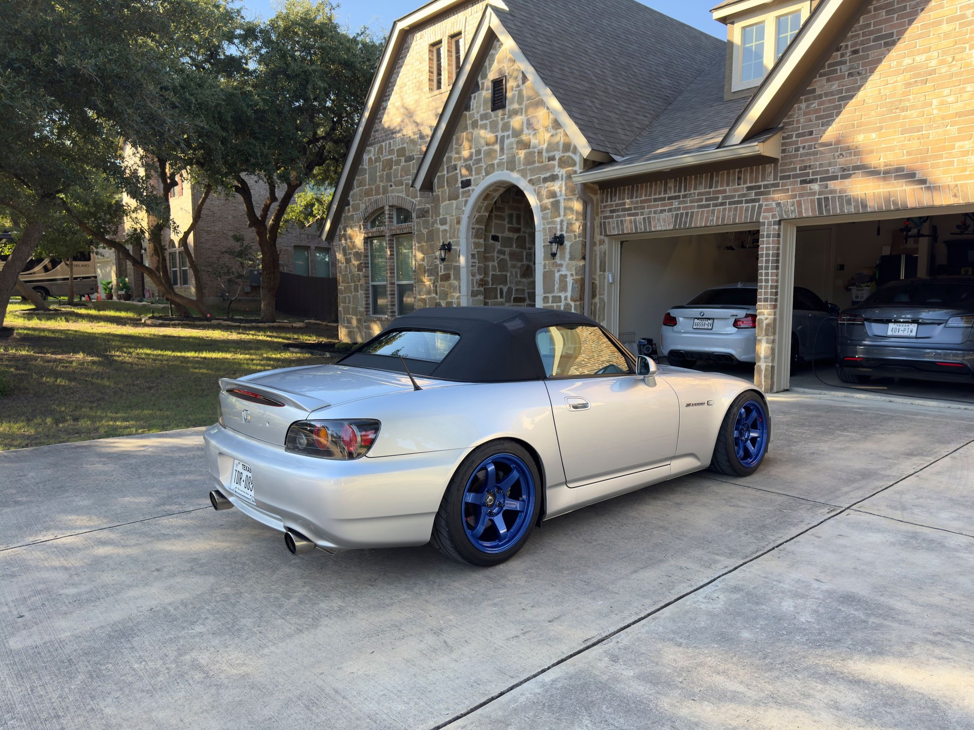 2005 Honda S2000 - TX - 2005 Honda S2000 Sebring Silver 59k Miles - Used - VIN JHMAP21475S008233 - 58,968 Miles - 4 cyl - 2WD - Manual - Convertible - Silver - San Antonio, TX 78260, United States