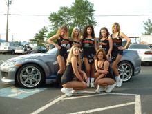 hooters1.JPG