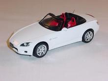 WhiteS2000-4-mod.jpg