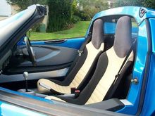 blueeliseinterior.JPG