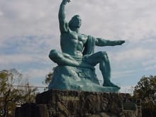 nagasaki_peace_statue.jpg