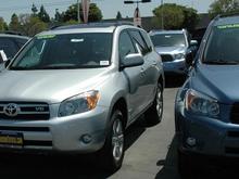 DSC_8730 080428 RAV4s.JPG