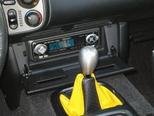 Car - radio.JPG