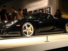 Porsche Carrera GT Front 3-4.jpg