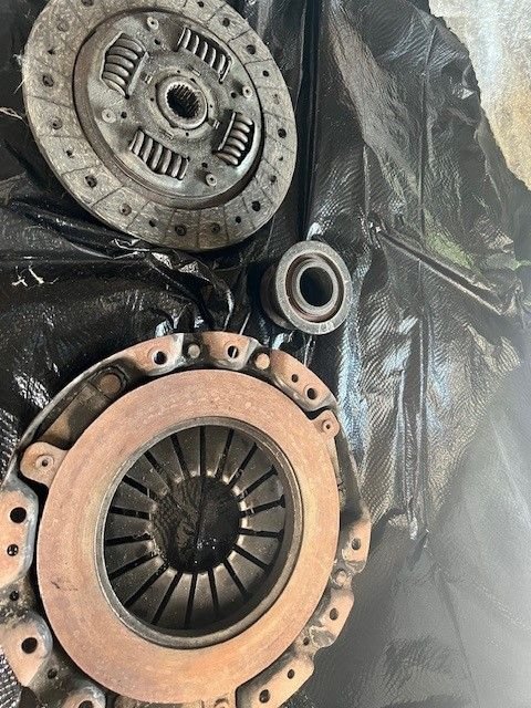 Drivetrain - 2001 Honda S2000 AP1 OEM Clutch & Pressure Plate - Used - 2000 to 2003 Honda S2000 - Chalmette, LA 70043, United States