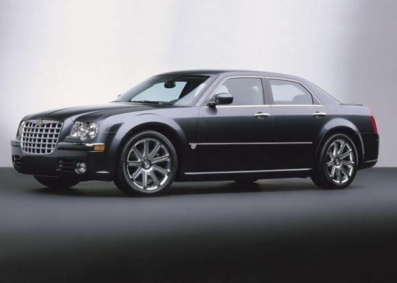 chrysler300c-side-640.jpg