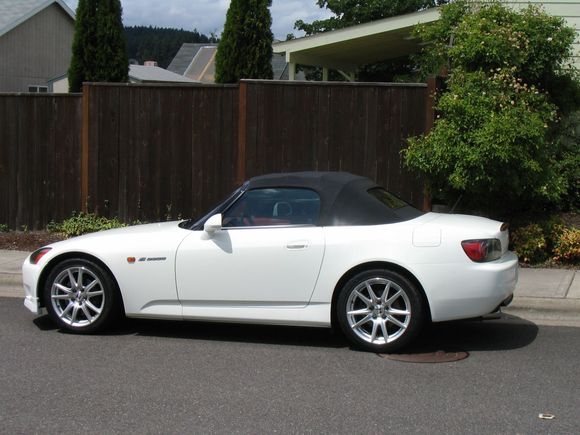 MY02 with MY04 Wheels <Side View>