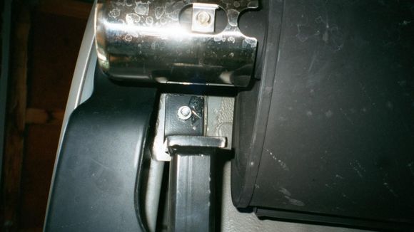 bumper bracket bolt.jpg