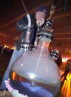 capt.1038711486.netherlands_cannabis_festival_ams102.jpg