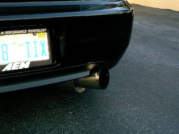 car - exhaust.jpg