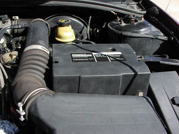 Saturn Engine Bay 20060401 073.jpg