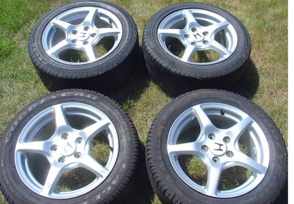 4Wheels.jpg