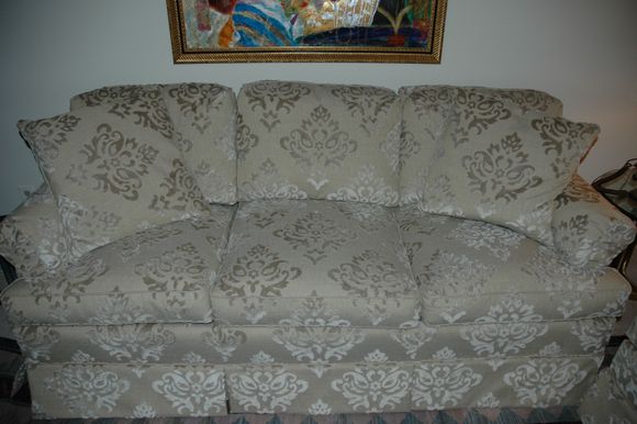 NewLivingRoomSofa