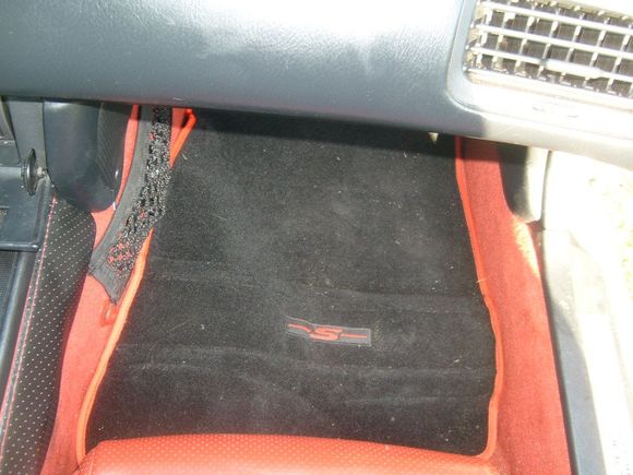 Muz floor mats