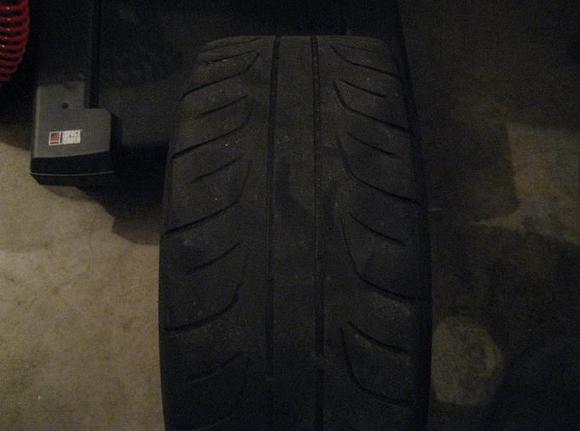 r1tire.JPG