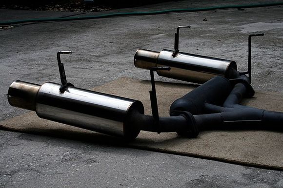 Exhaust3.JPG