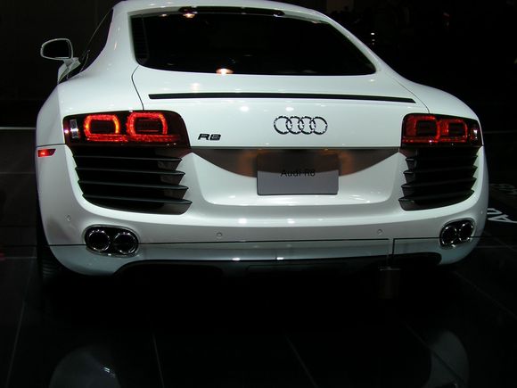 AUDI R8 2.jpg